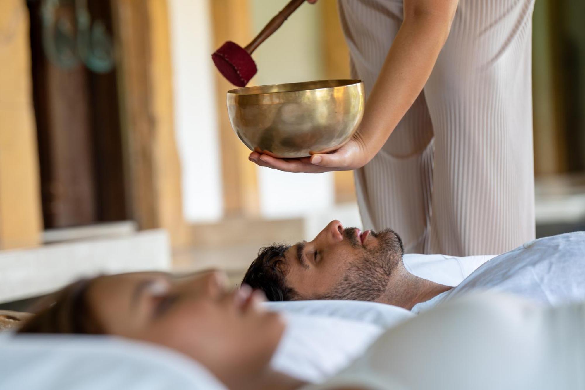 Jw Marriott Khao Lak Resort And Spa Kültér fotó Singing bowl therapy